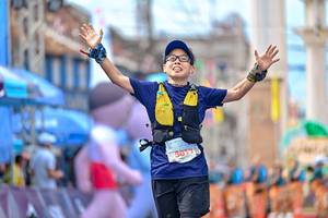 BIB: 5017, 
                            <button type="button" onclick="openModal(24883385)" class="btn btn-primary btn-sm float-right btn-popup" data-toggle="modal" data-target=".modal-high-quality">
                        <i class="fas fa-shopping-cart"></i> Add to Cart
                    </button>
                                            <button type="button" onclick="isThisMe(24883385, true)" class="btn btn-success btn-sm float-right btn-popup btn-isme hidden" data-toggle="tooltip" data-placement="bottom" title="นี่คือรูปของคุณใช่ไหม คลิกที่นี่เพื่อเอาเข้าอัลบั้ม">
                        <i class="fas fa-plus"></i> Add to album
                    </button>
                    <button type="button" onclick="isThisMe(24883385, false)" class="btn btn-warning btn-sm float-right btn-popup btn-isnotme hidden">
                        <i class="fas fa-ban"></i> Remove from album
                    </button>